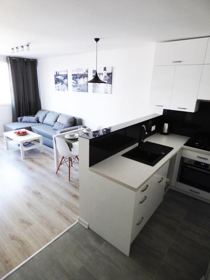 Plac Grzybowski Apartment Warschau Buitenkant foto